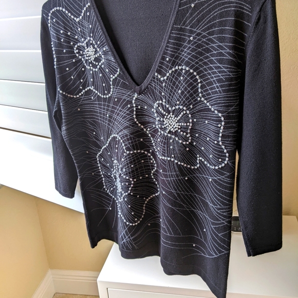 YUKA SEQUINED BLACK & GREY SWEATER - Picture 4 of 6
